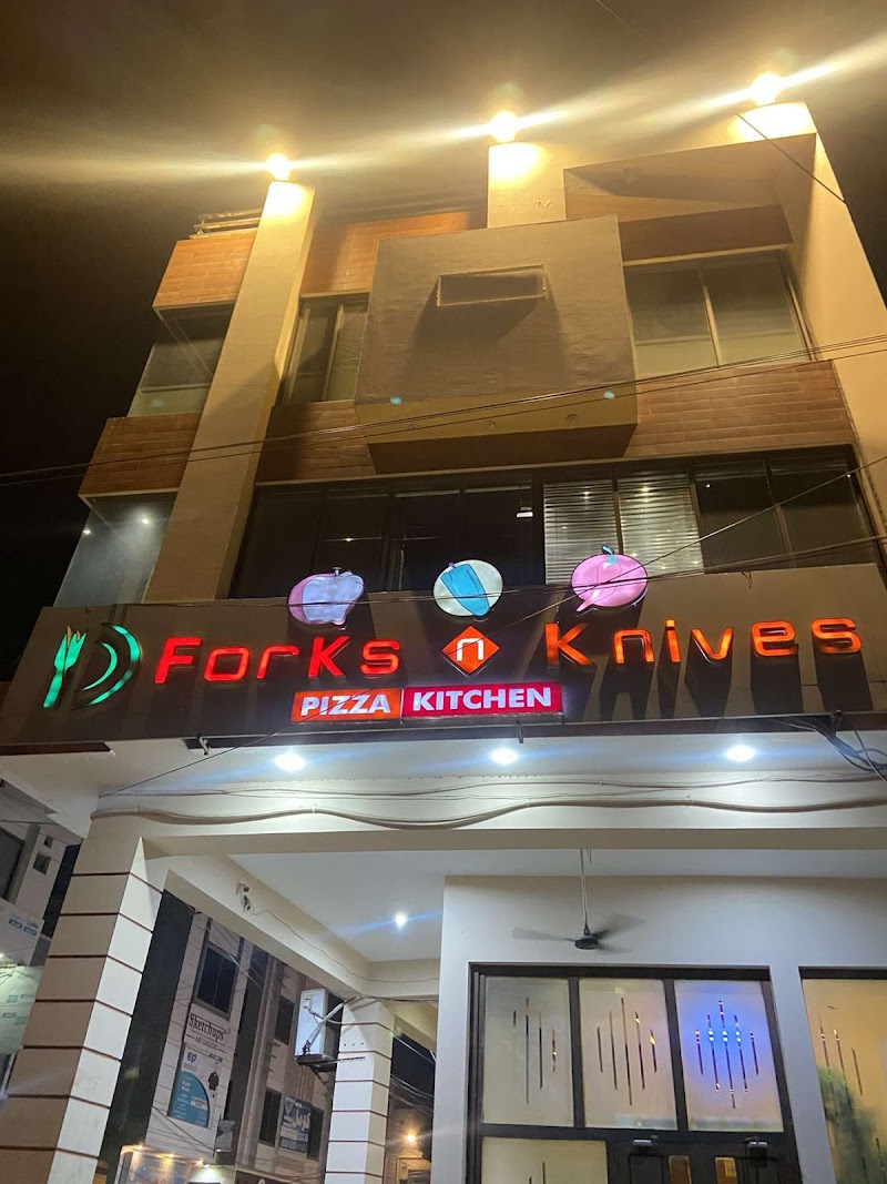 Forks and knives gujranwala in Gujranwala, Punjab