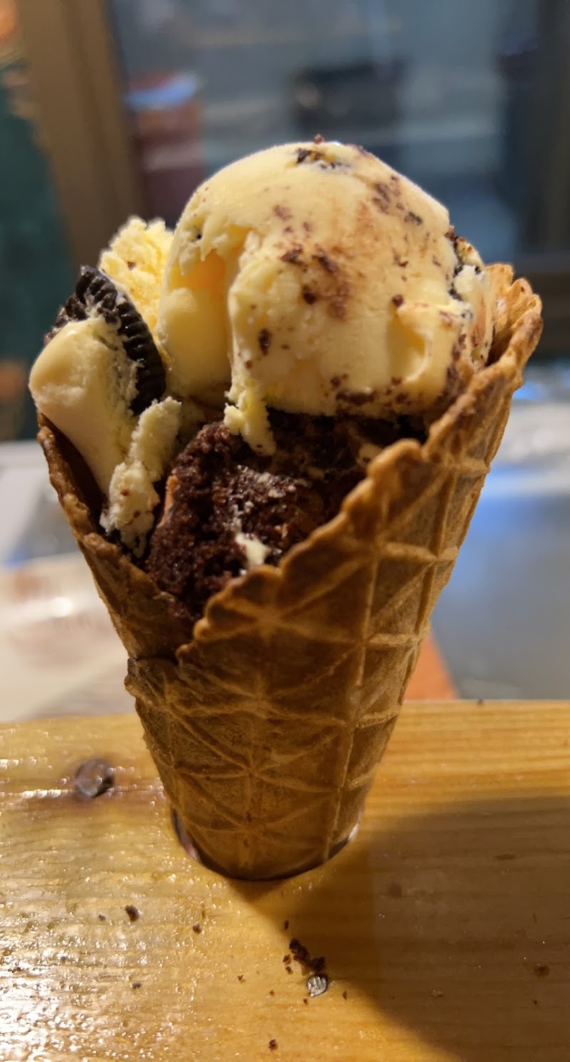 GupShup Pizza Cafe in Mīrpur Khās, Sindh