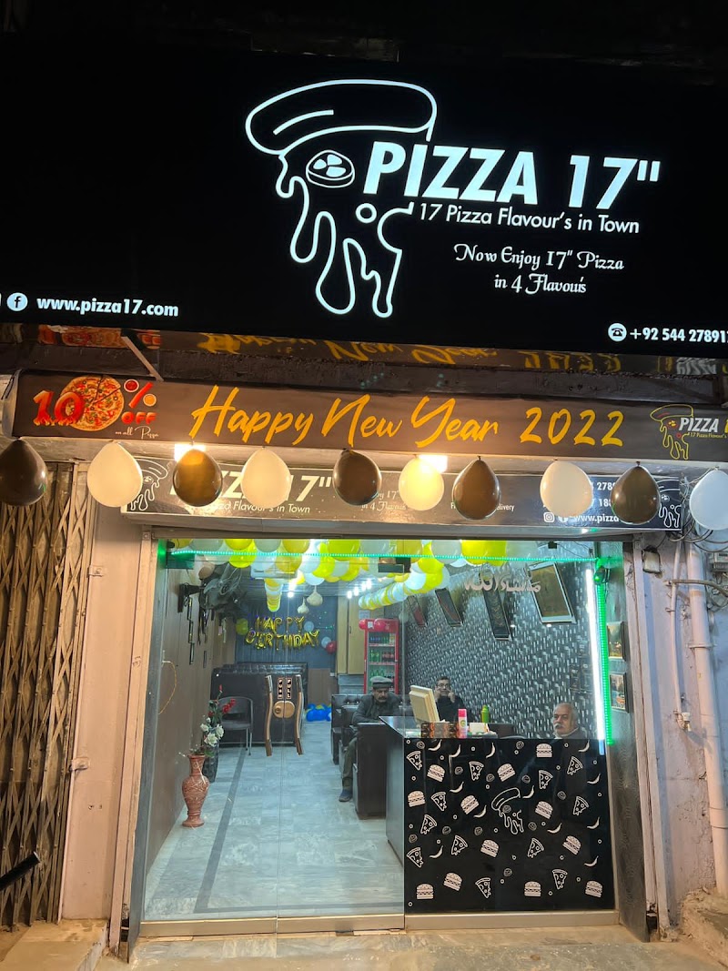 Pizza 17" in Jhelum, Punjab