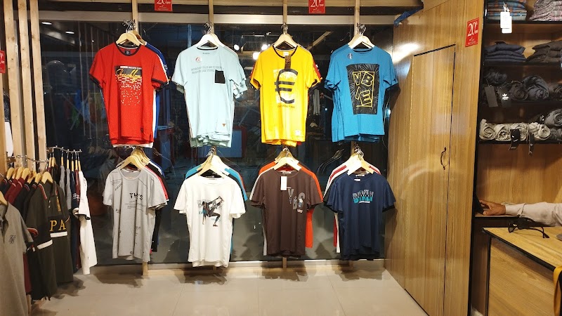 Pound Store Gujrat in Gujrat, Punjab