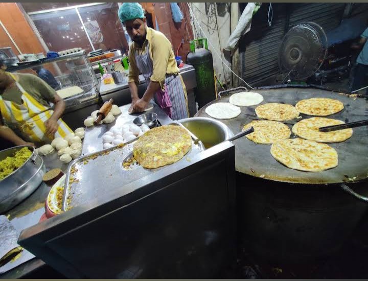 Ghulam Nabi Resturant in Sadiqabad, Punjab