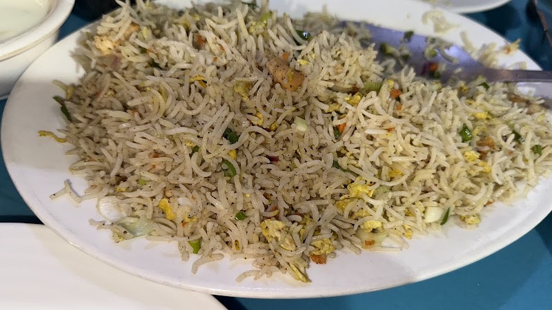 Al Aziz Ice Bar And Restaurant in Dera Ghazi Khan, Punjab