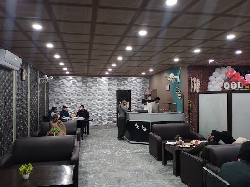 FoodUp Pizza, Fastfood and Cafe in Layyah, Punjab