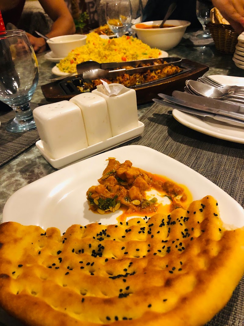 Al-Haadi Family Restaurant in Hafizabad, Punjab