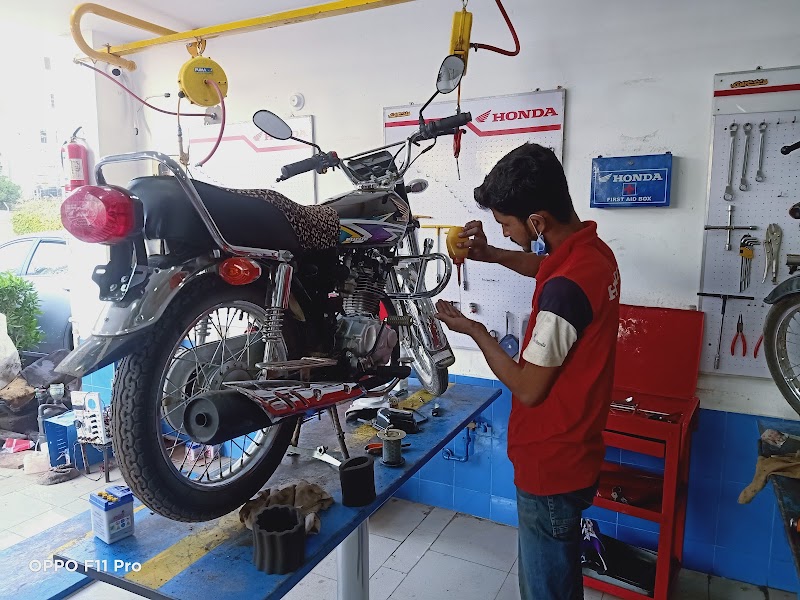 Ayyan Autos Mirpurkhas in Mīrpur Khās, Sindh