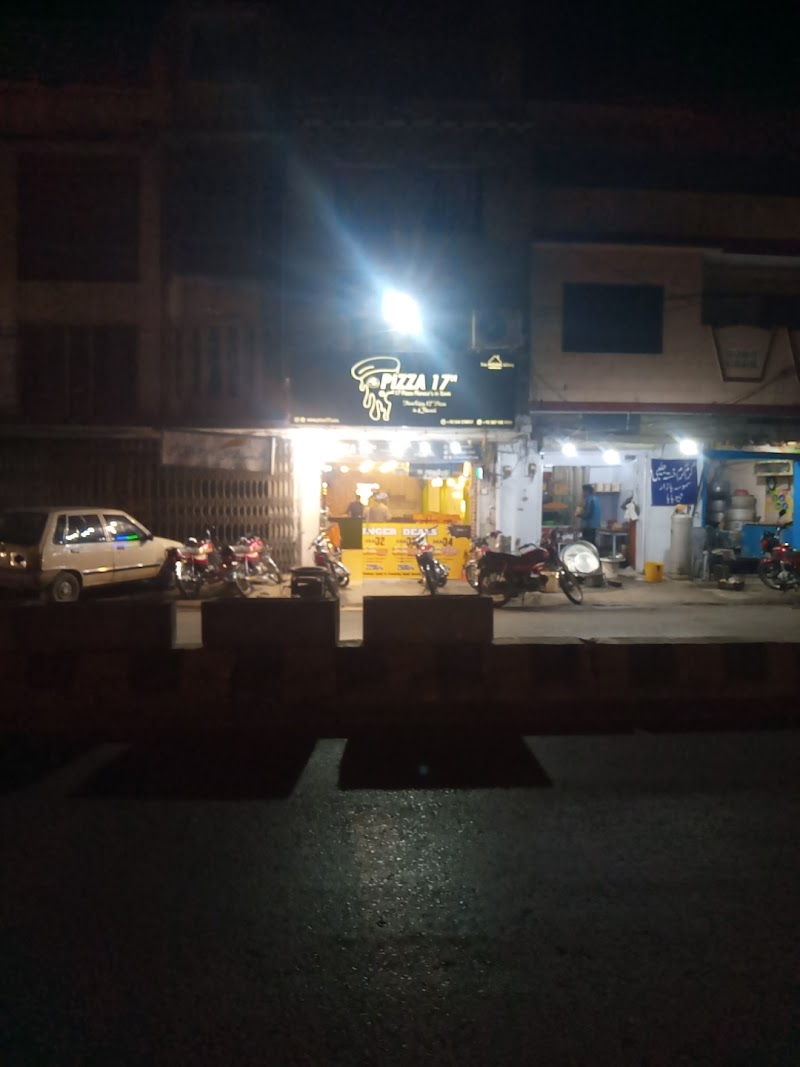 Pizza 17" in Jhelum, Punjab