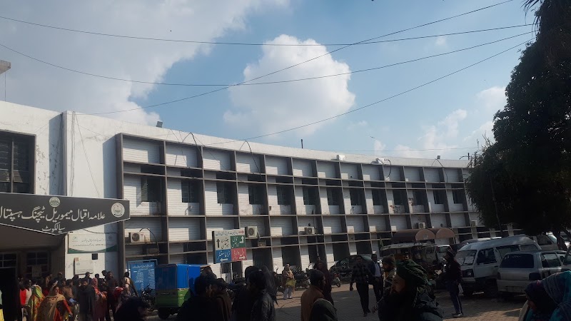 ولی ایمبولینس in Sialkot, Punjab