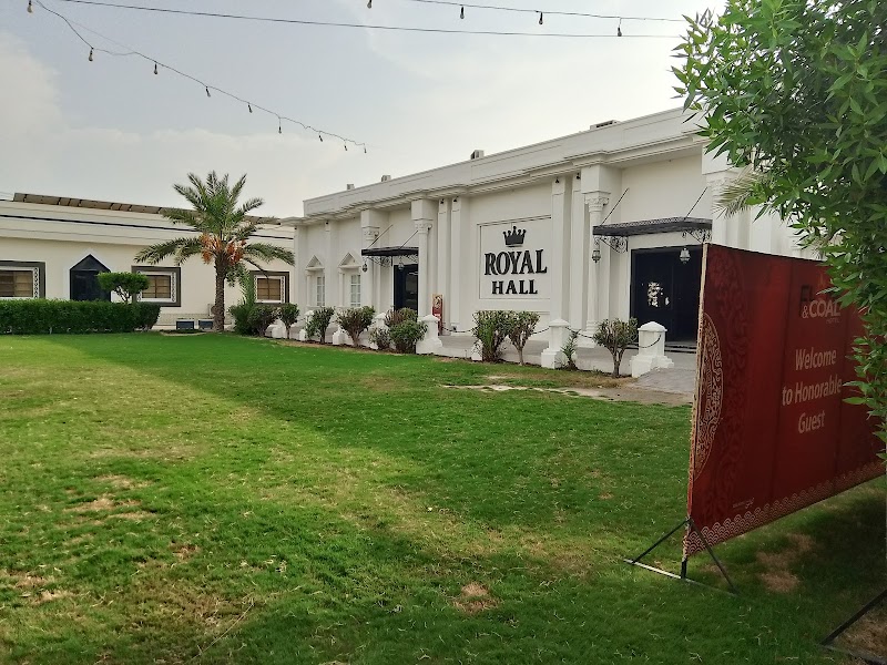 Flame and Coal Hotel in Burewala, Punjab