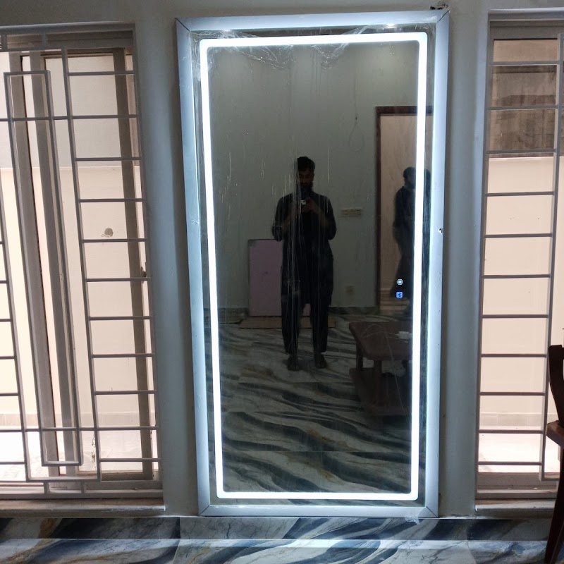 Royal Mirrors in Faisalabad, Punjab