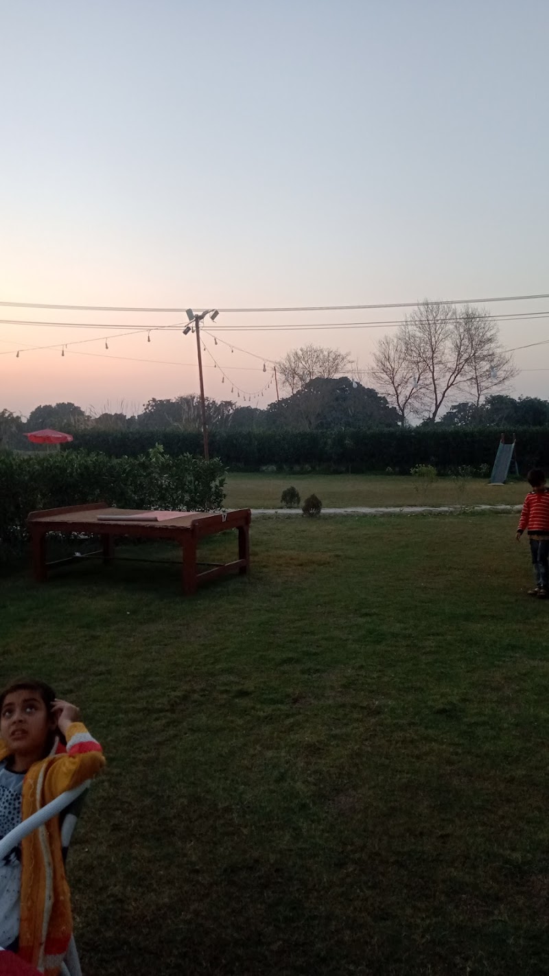 Jhook Family Restaurant in Muzaffargarh, Punjab