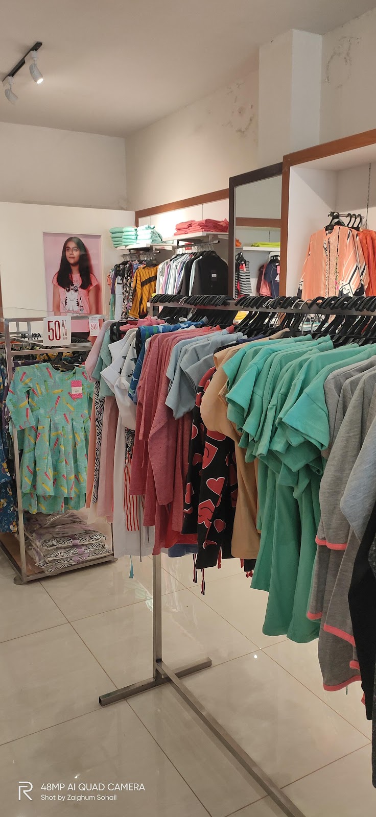 Chenone outlet in Toba Tek Singh, Punjab