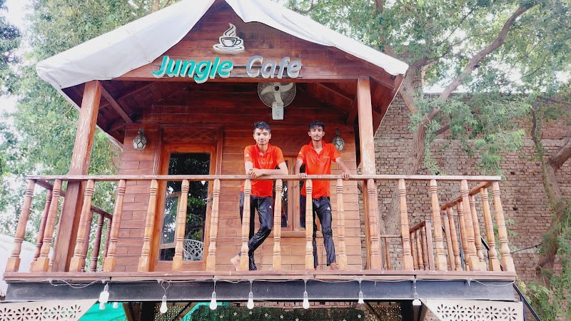 Sparrow hill farmhouse in Multan, Punjab