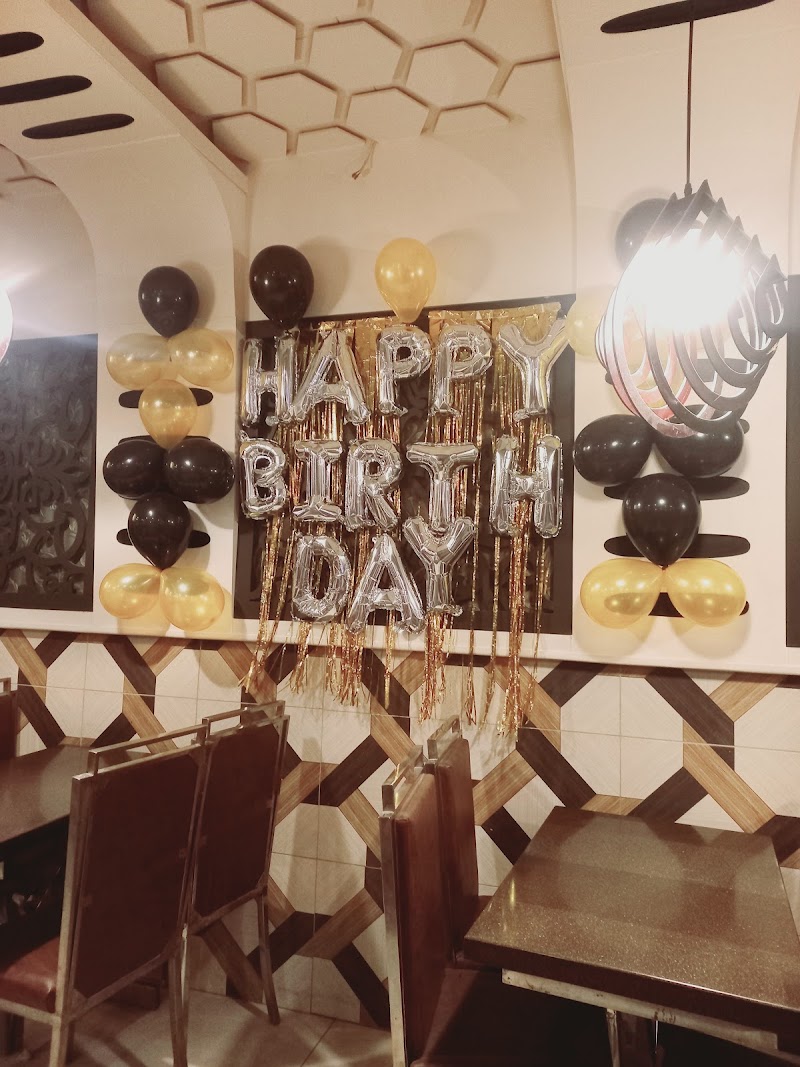 Al Maida Pizza Garden in Dera Ghazi Khan, Punjab