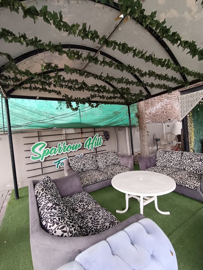 Sparrow hill farmhouse in Multan, Punjab