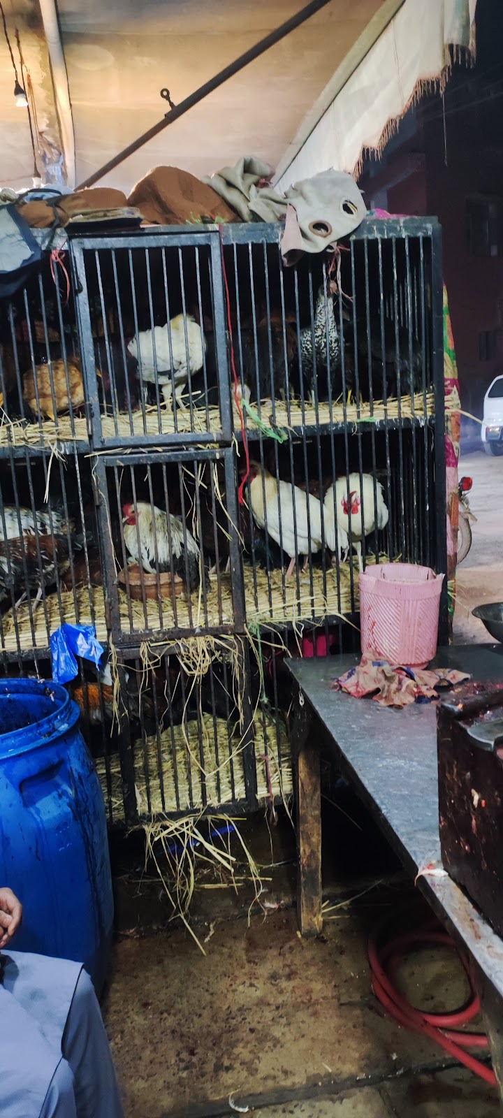 Anwar Maano Karahi Gousht Tika Shop in Kasur, Punjab