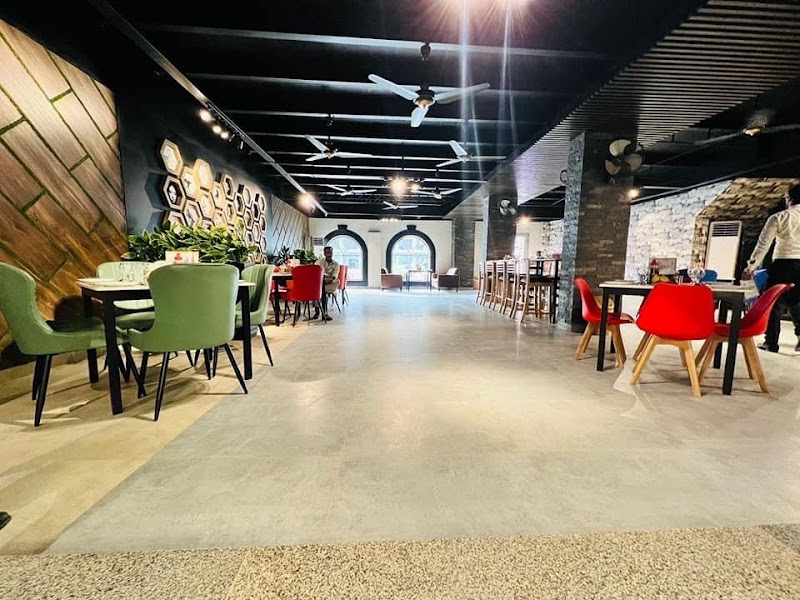 New Kashif Cafe & Restaurant in Dera Ghazi Khan, Punjab