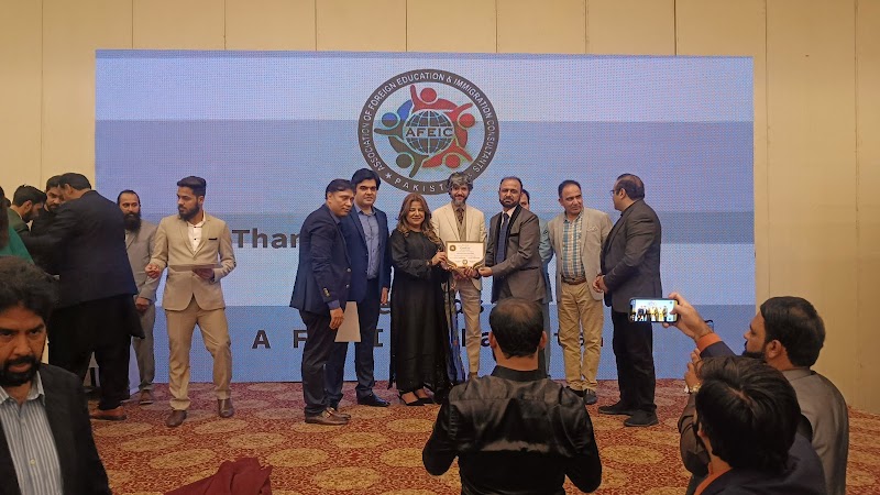 BOSSS CONSULTANTS PTE, IELTS, English Language Courses Preparation Best Institute, Academy, Study Visa Advisors Sahiwal in Sahiwal, Punjab