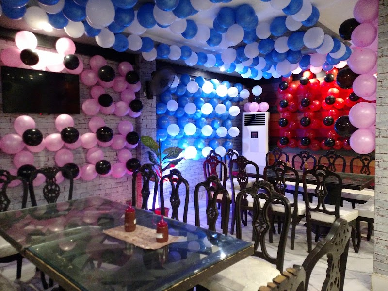 Papa's Kitchen in Bahawalpur, Punjab