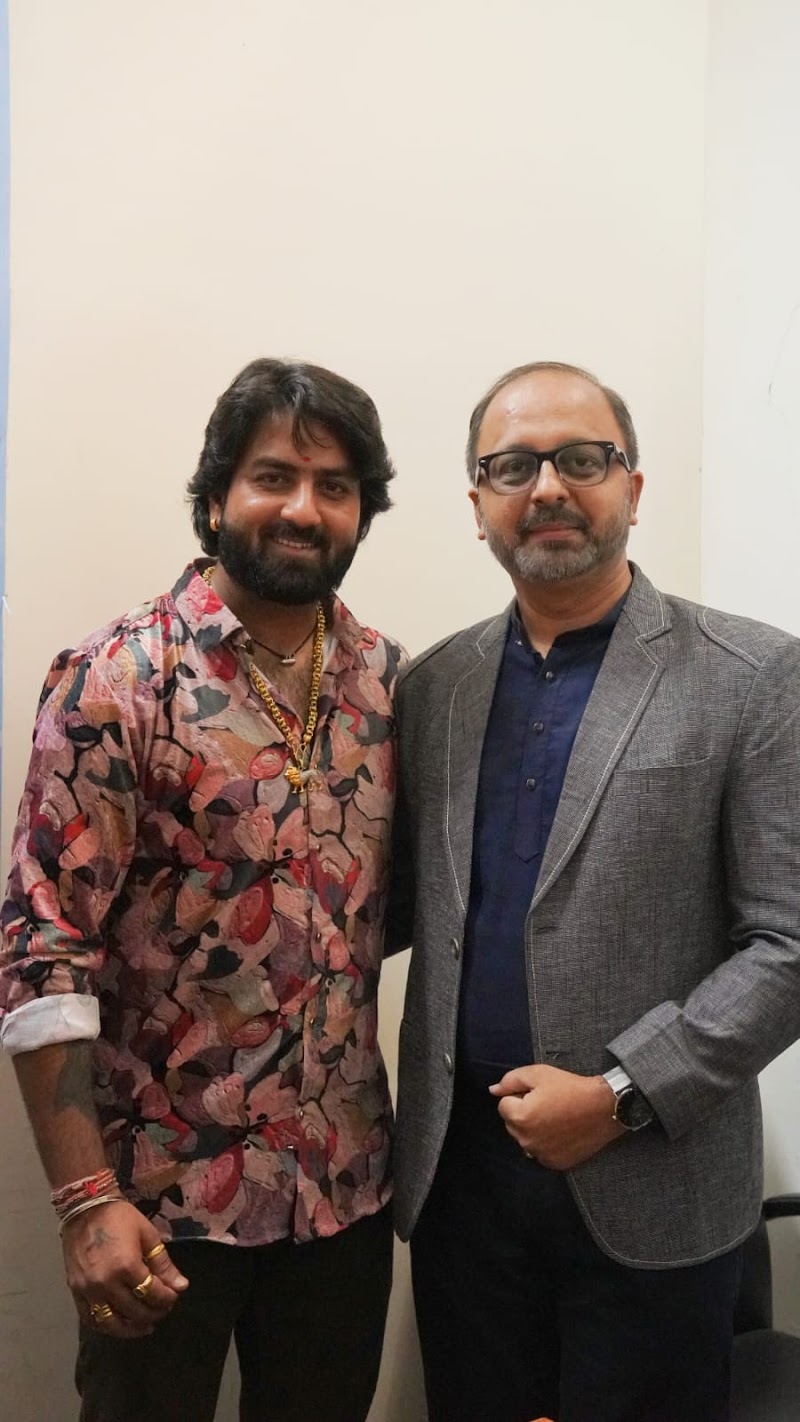 Gadhavi's in Vadodara, GJ
