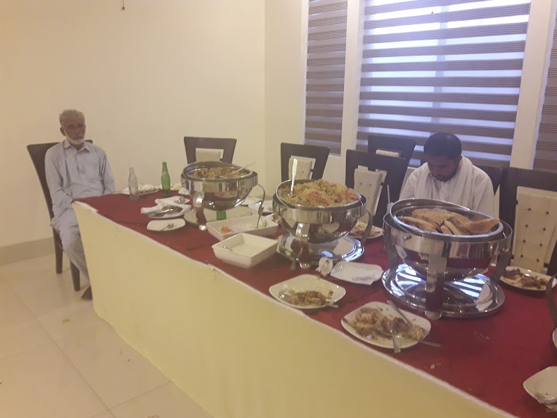 Grand City Restaurant And Banquet- Hotel One in Dera Ghazi Khan, Punjab