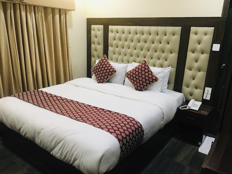 Jhelum Inn Hotel & Sizzlers Restaurant in Jhelum, Punjab