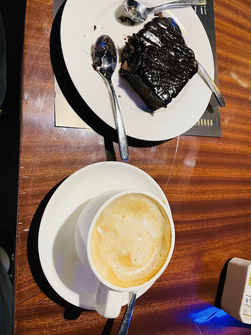 Avenue Lounge in Bahawalnagar, Punjab