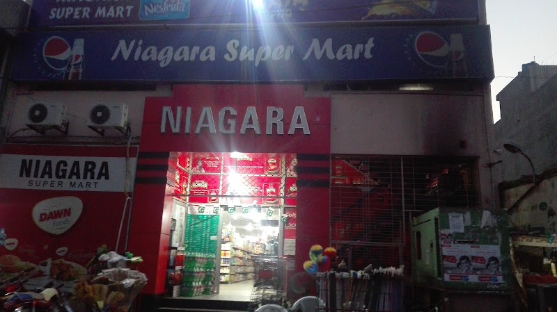 Niagra Super Mart in Sahiwal, Punjab