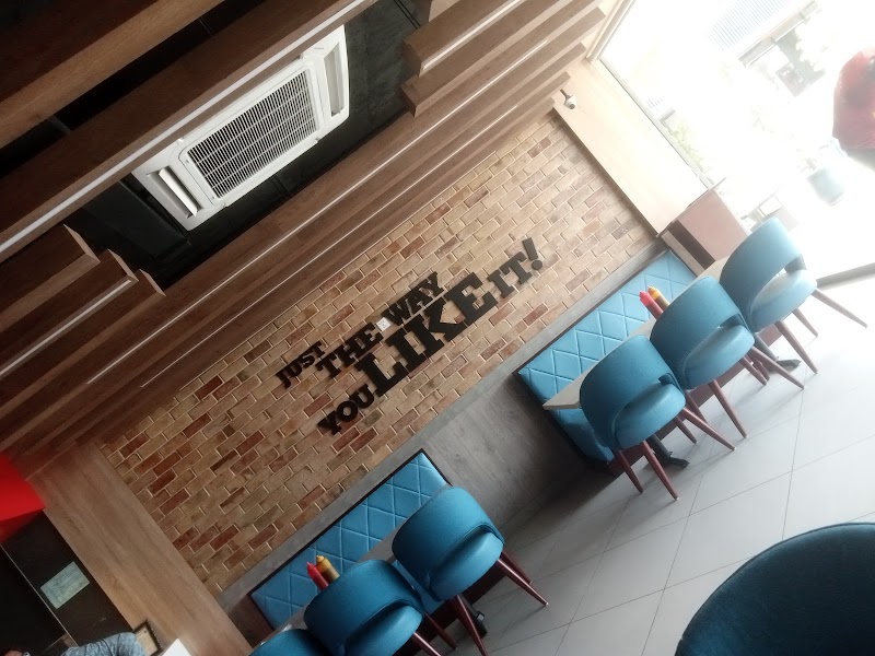 Frangoz Vmall in Sialkot, Punjab