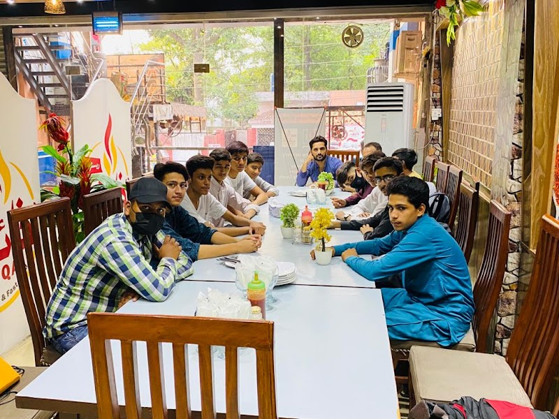 The Zaiqa Restaurant & Fast Food in Mandi Bahauddin, Punjab