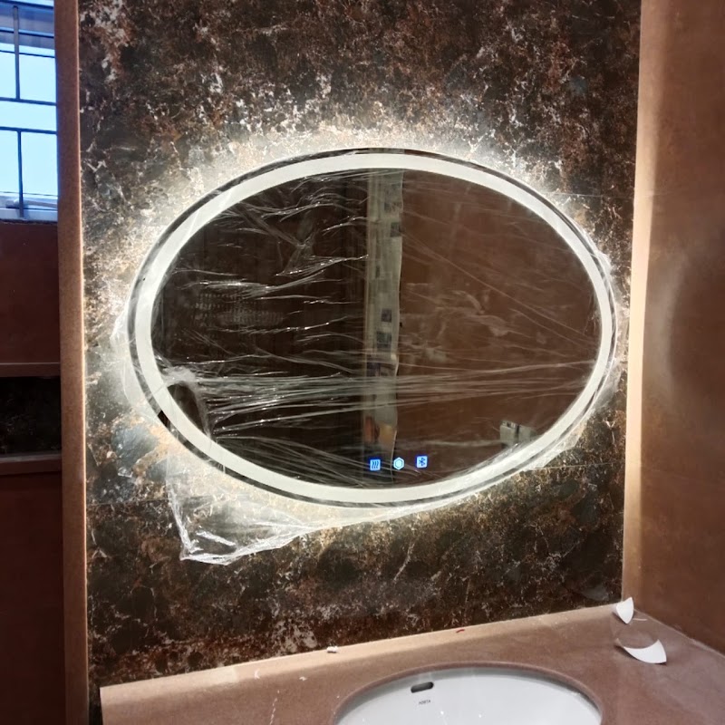 Royal Mirrors in Faisalabad, Punjab