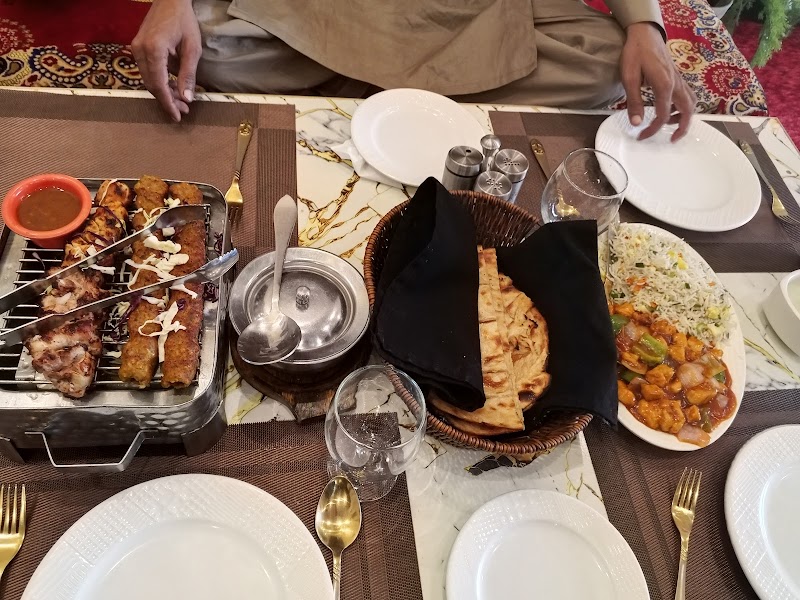 Pasha Restaurant in Khanewal, Punjab