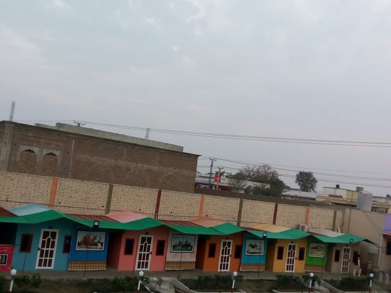 Yummy Fresco Restaurant & Marriage Club in Lodhrān, Punjab