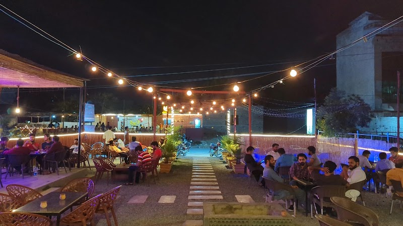Sarak Pe Karak in Okara, Punjab