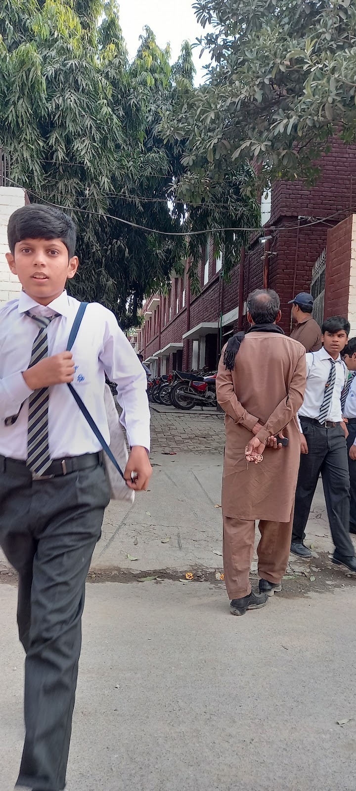 Masoomeen Schools & Colleges in Chiniot, Punjab