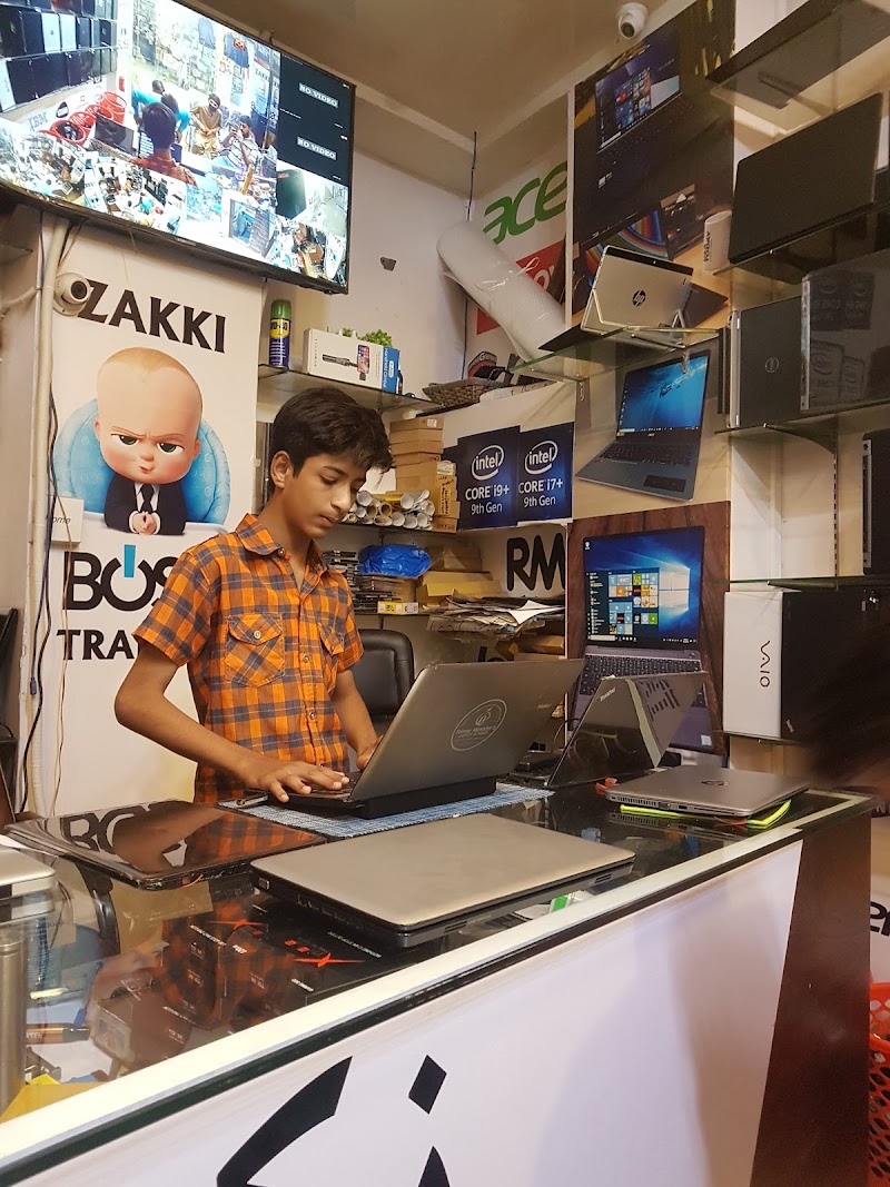 UNI TOWER, BOSS LAPTOPS, ZAKKI BOSS TRADERS in Iub, Punjab