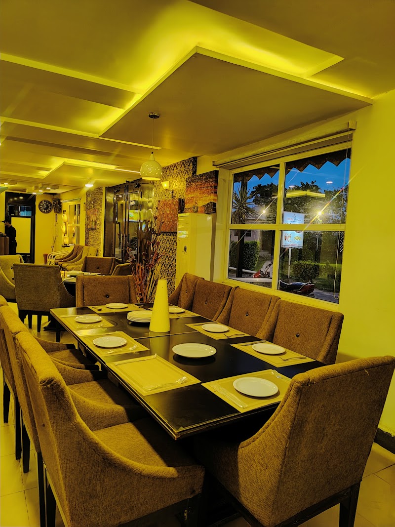 Royal Kitchen in Burewala, Punjab