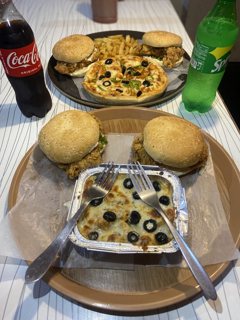 24 Wall Street Pizza in Lahore, Punjab