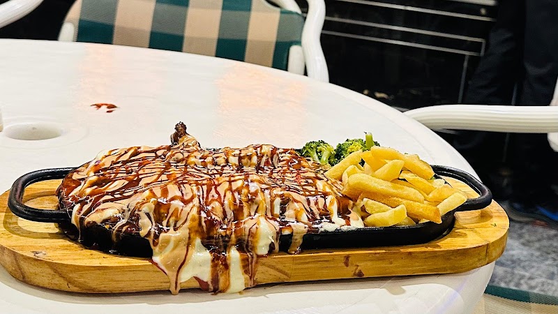 Legend Cafe in Kasur, Punjab