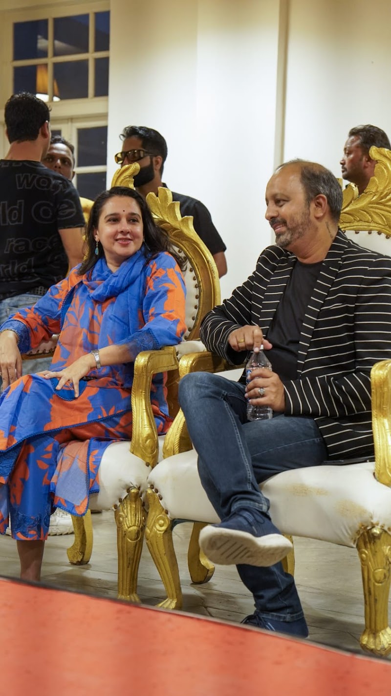 Gadhavi's in Vadodara, GJ