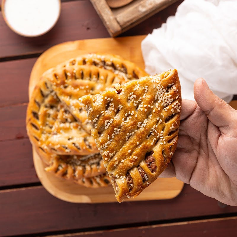 Khan Baba Restaurant in Lahore, Punjab