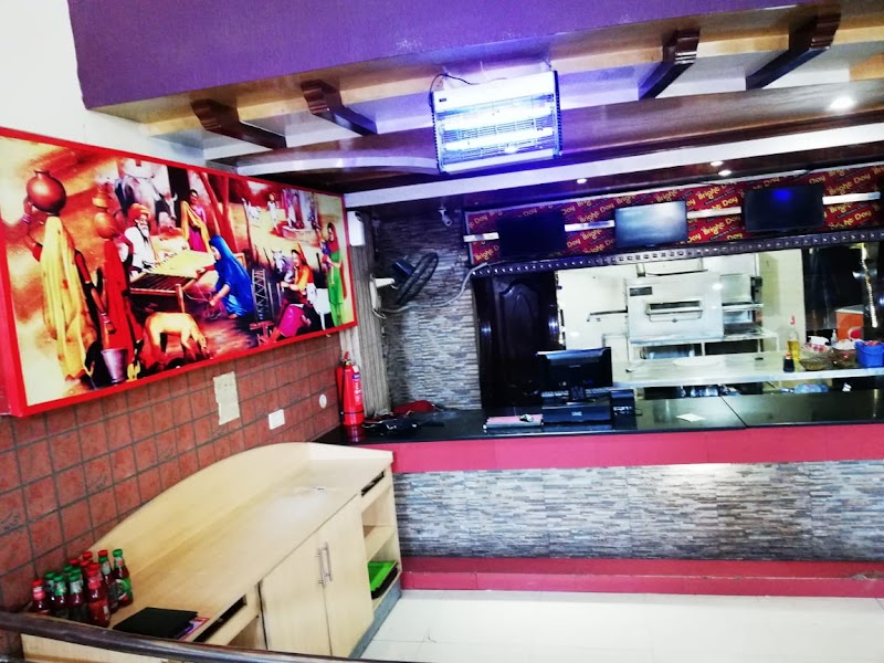 Bright Day Fried Chicken And Pizza in Jhang, Punjab