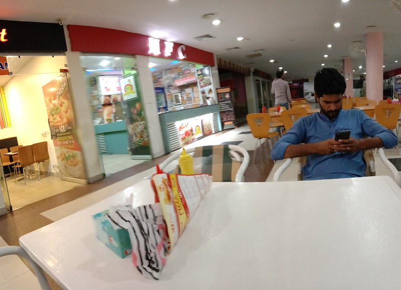 Hakim Mall in Mandi Bahauddin, Punjab