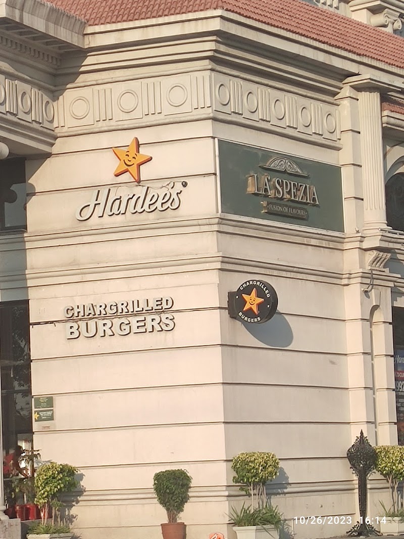 Hardee's Mall of Gujranwala in Gujranwala, Punjab