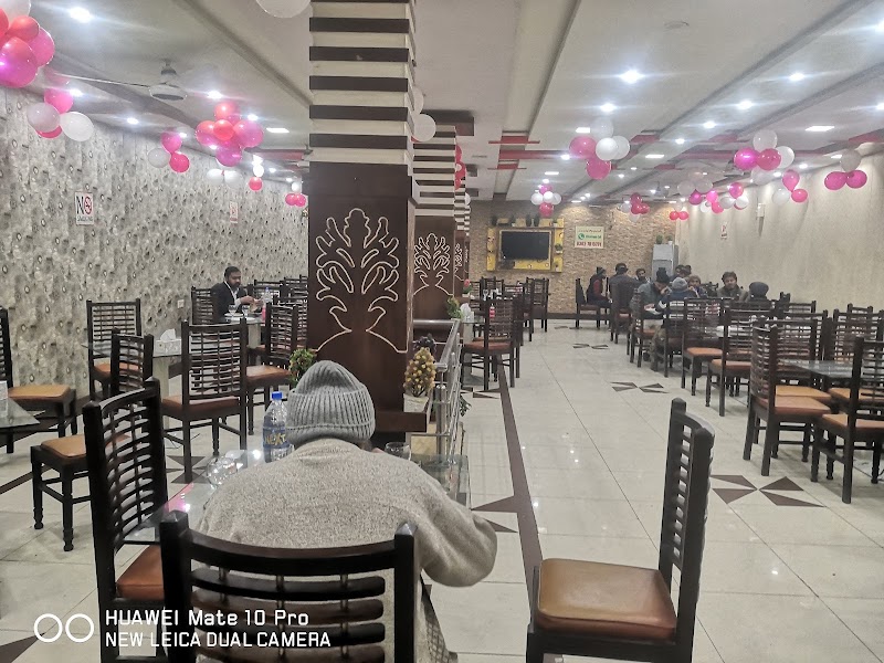 Al-Farooq Food Café, Arif Town in Bahawalpur, Punjab