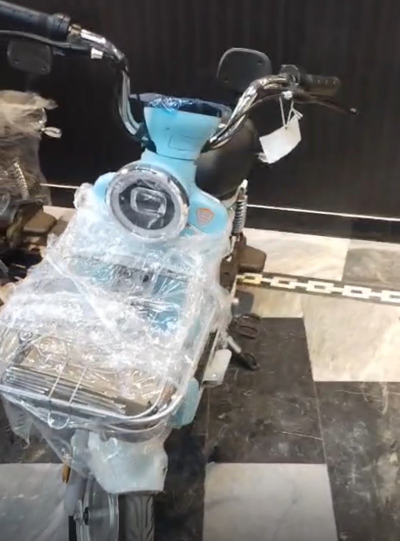 Mian Younas Trader crown electric mobility in Sheikhupura, Punjab
