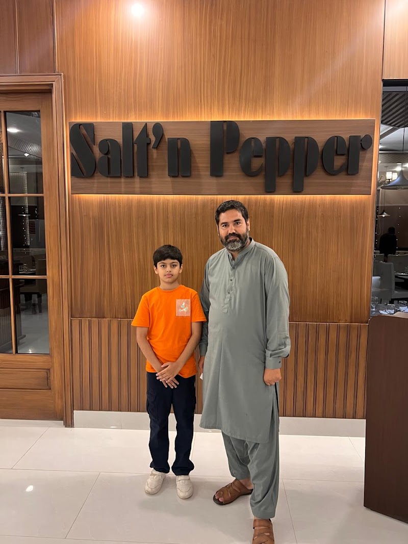 Salt'n Pepper Restaurant in Burewala, Punjab