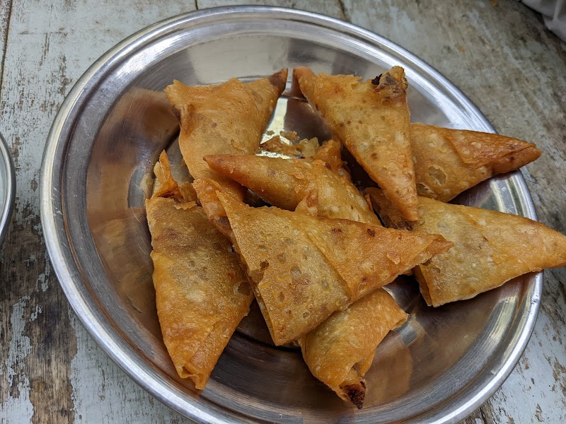 Mirza Samosa & Foods in Dera Ghazi Khan, Punjab