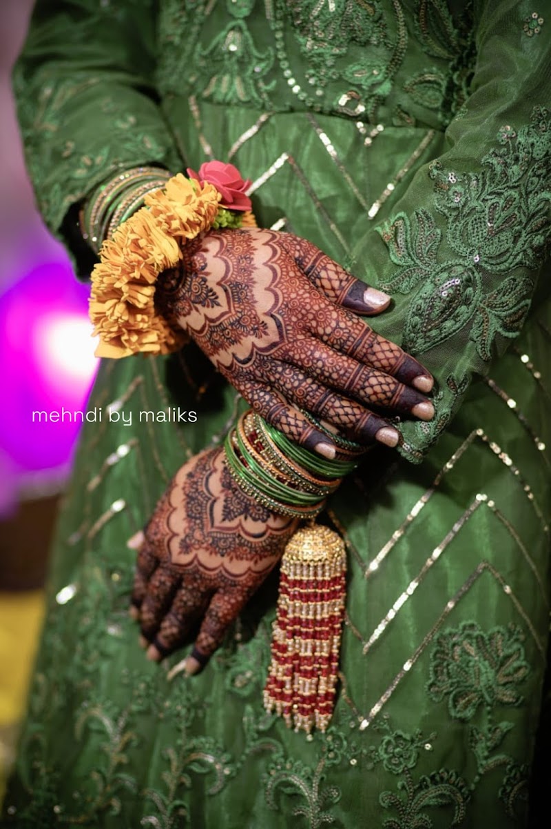 Mehndi by Malik's Mehandi Parlor in Chakwal, Punjab