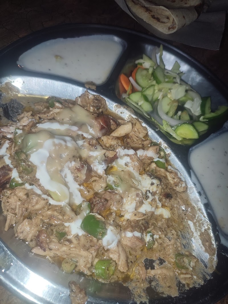 Do Piazza in Bahawalpur, Punjab
