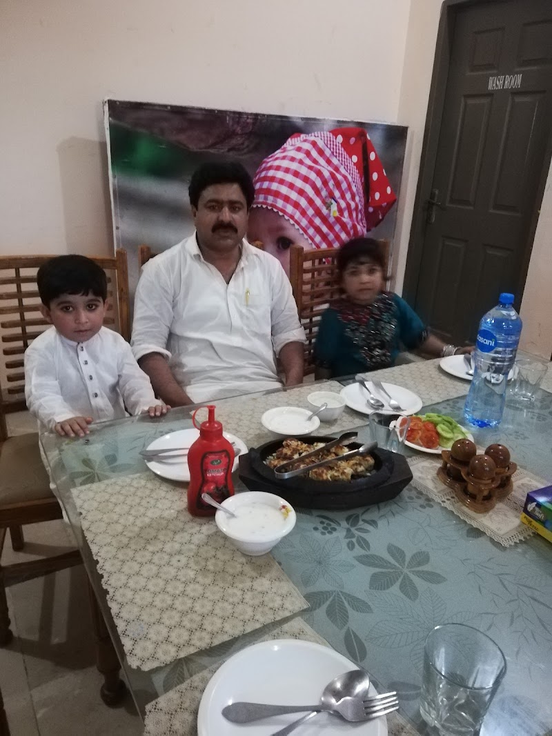 Greenway Hotel & Restaurant in Rajanpur District, Punjab